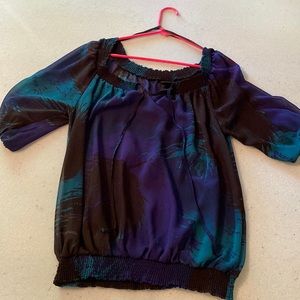 Size Small lightweight blouse